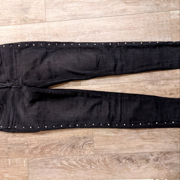 Levi's 710 Super Skinny Black studded jeans, Size 27 - Picture 2 of 5